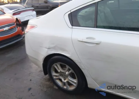 2010 Acura Tl 3.5 z USA, uszkodzony, nr VIN 19UUA8F27AA024248